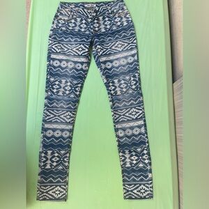 LOW RISE HOT KISS Blue Printed Women’s NEW WITH TAGS Jeans SIZE 0 JUNIORS